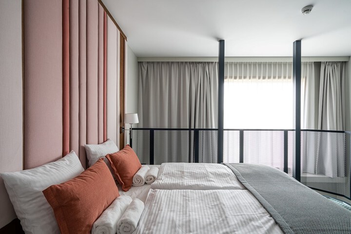 Room 18 of 26