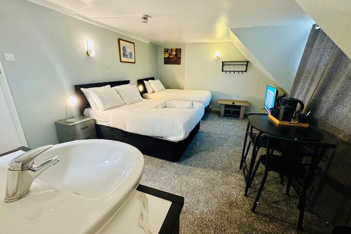Room 22 of 41