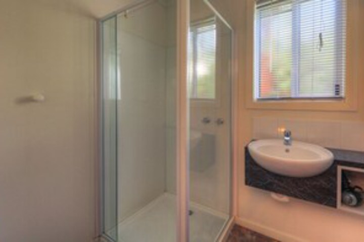 Room 163 of 195
