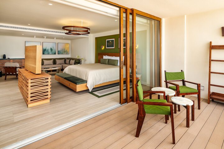 Room 41 of 192