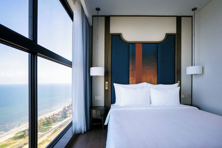 Room 21 of 73
