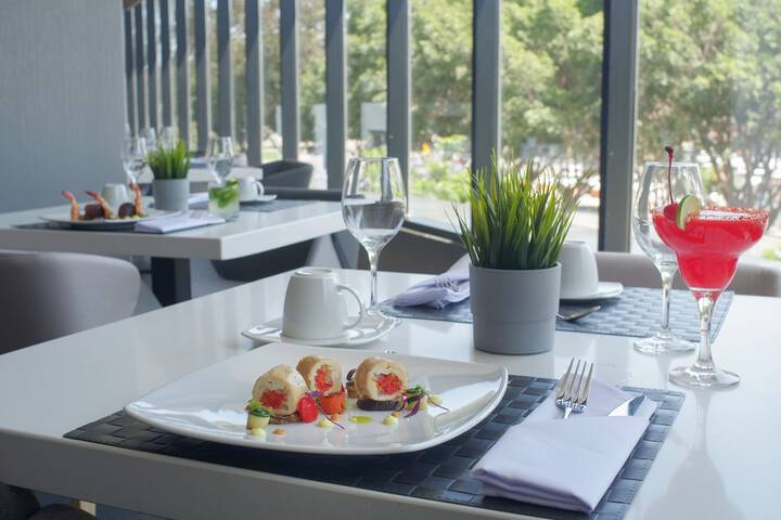 Dining 97 of 118