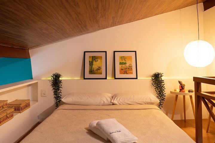 Room 4 of 94
