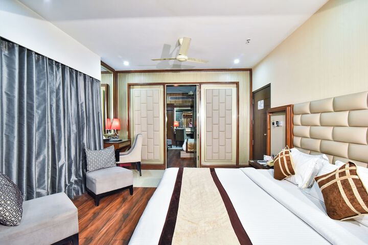 Room 10 of 61