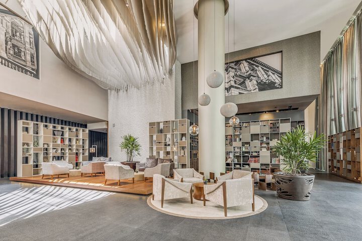 Guest Lobby