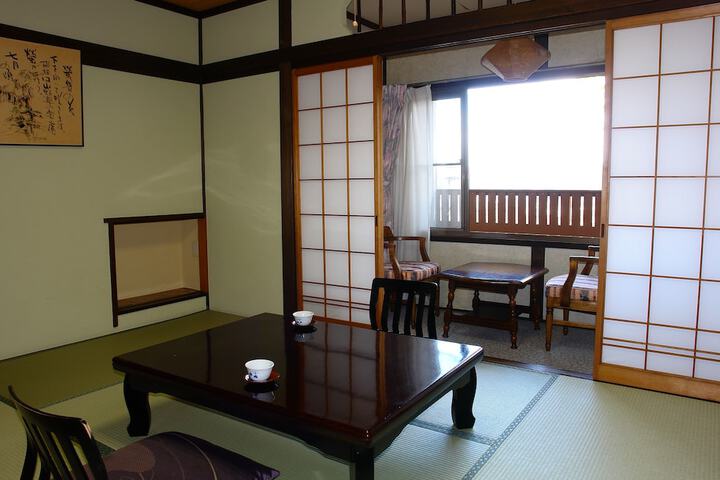 Room 16 of 57