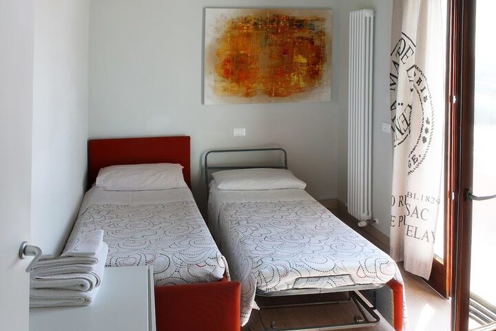 Room 26 of 32