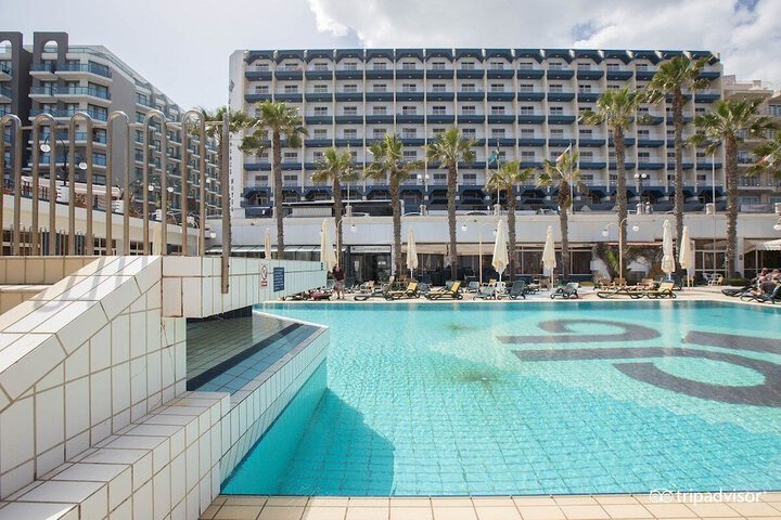 Pool Hotel