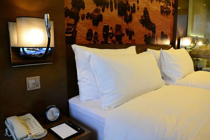 Room 13 of 54