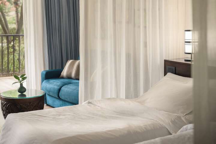 Room 32 of 186