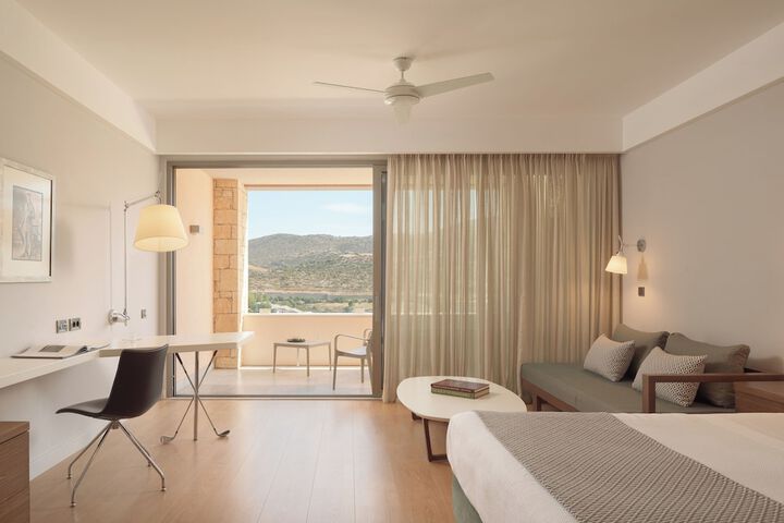 Room 8 of 70