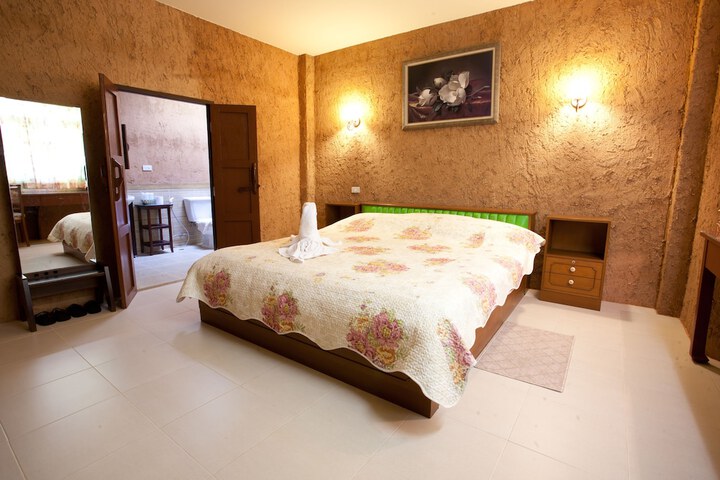 Room 18 of 73