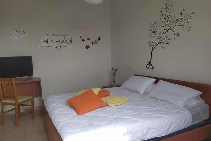 Room 12 of 40