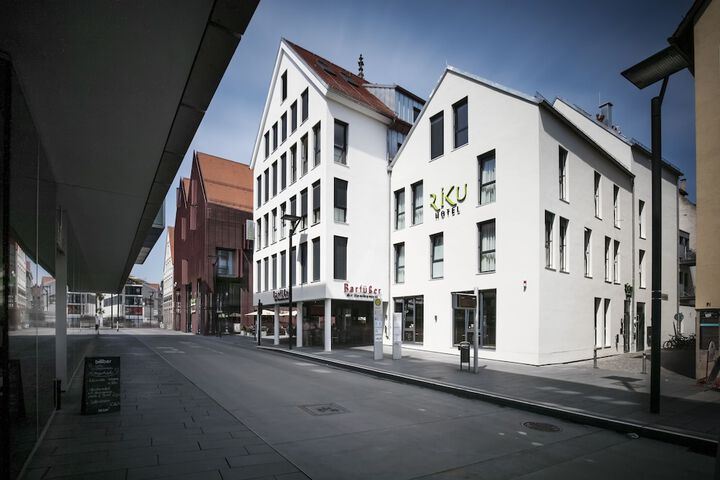 Hotel 48 of 49