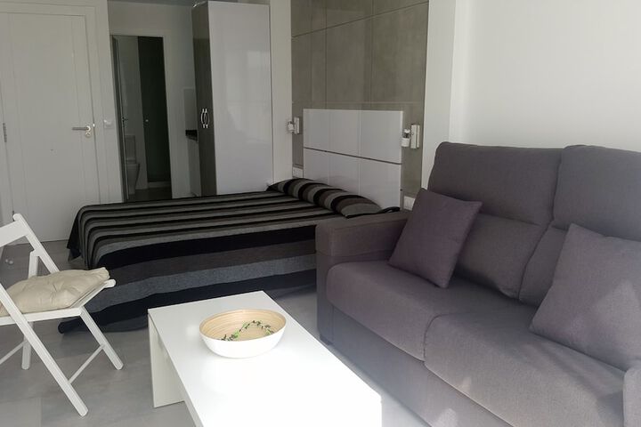 Room 10 of 48