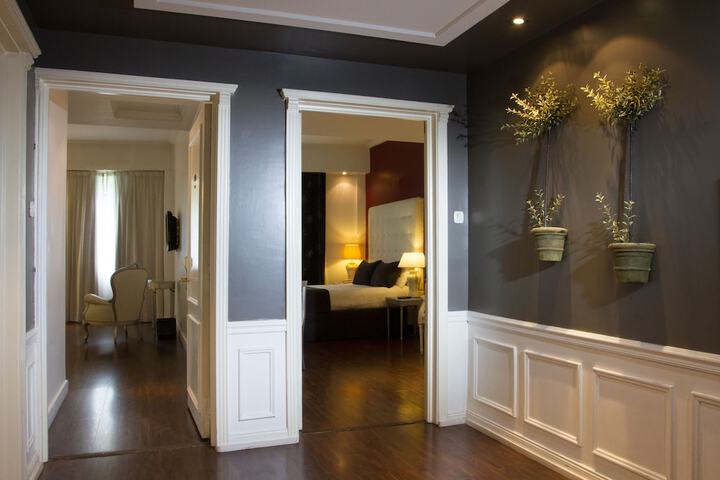 Room 9 of 38