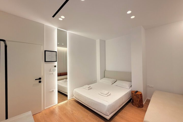 Room 20 of 34