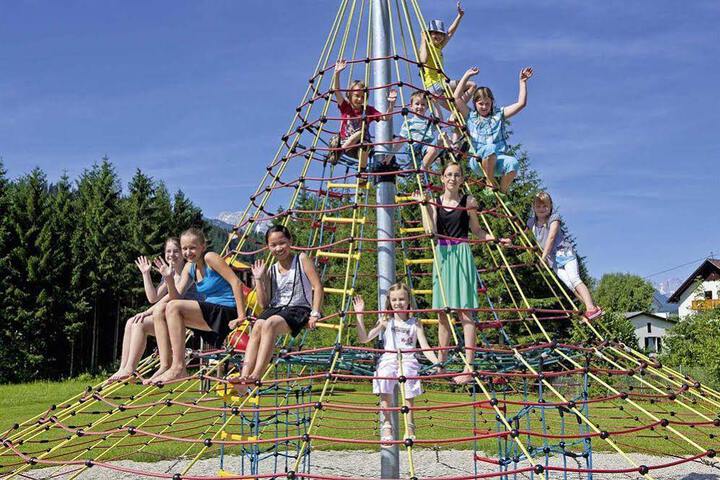 Childrens Activities 1 of 4