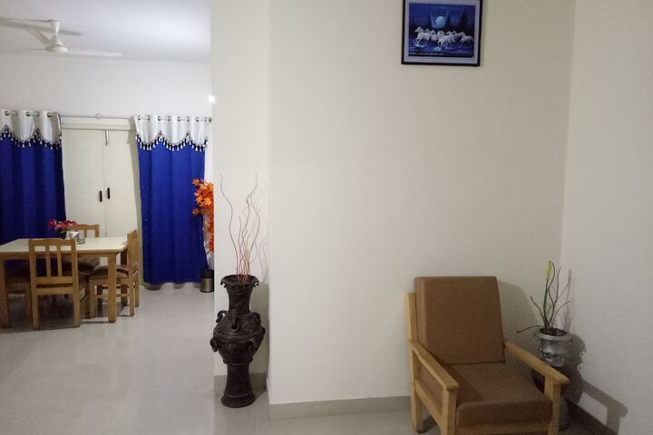 Room 6 of 15