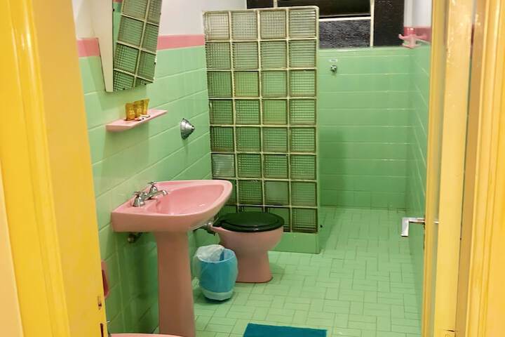 Room 60 of 98