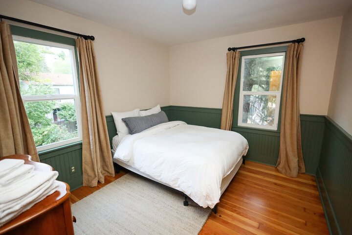 Room 9 of 49