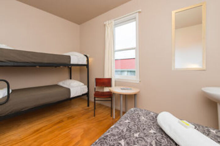 Room 5 of 17