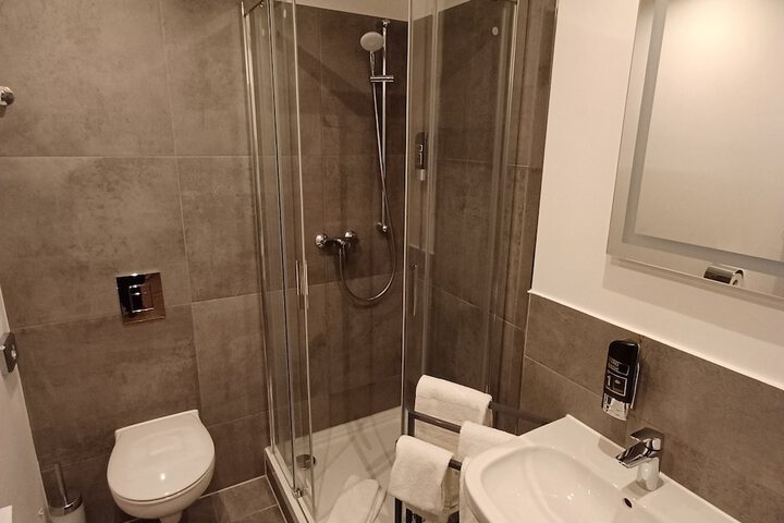 Room 55 of 87