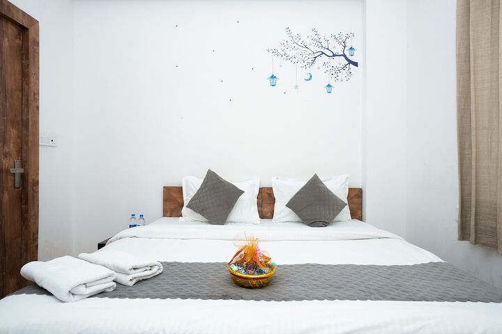 Room 15 of 52