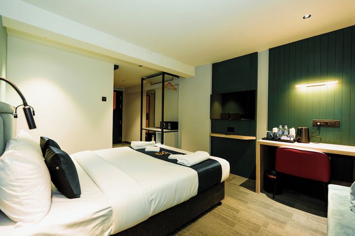 Room 20 of 48