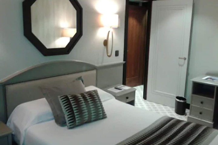 Room 30 of 138