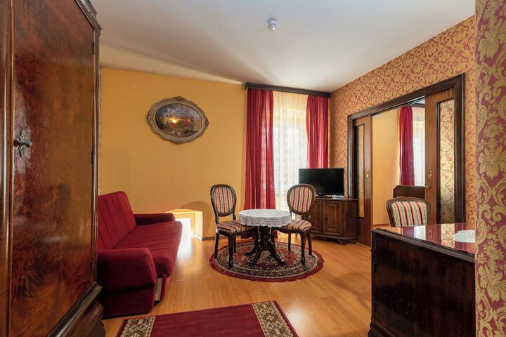 Room 54 of 108