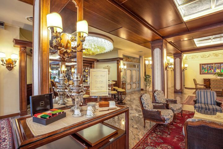 Hotel Lobby