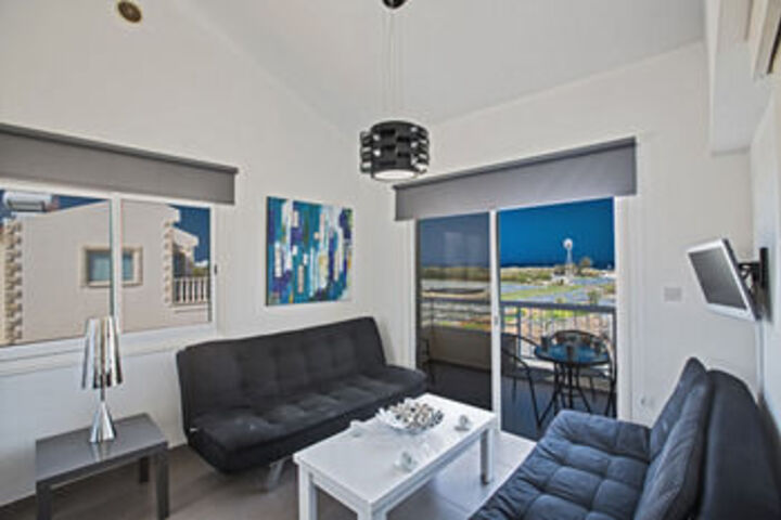 Room 21 of 25