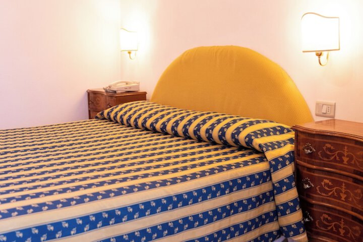 Room 47 of 141