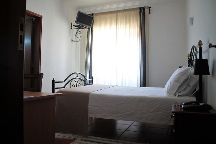 Room 6 of 31