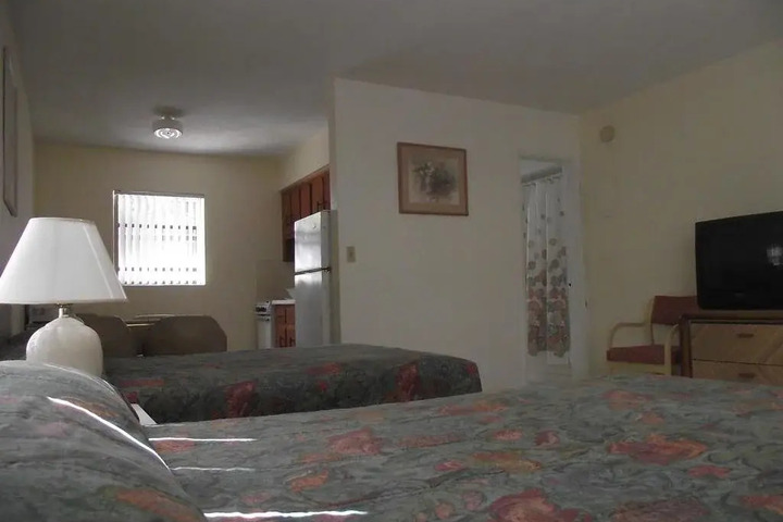 Image of SUNDECK MOTEL & APARTMENTS
