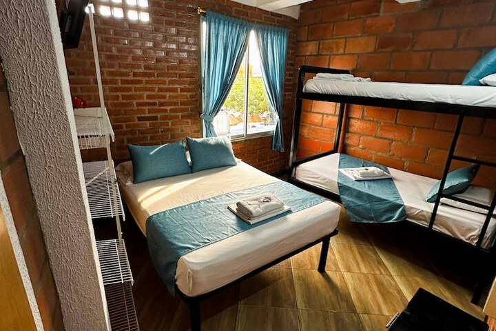 Room 6 of 50