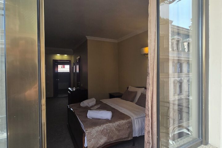 Room 29 of 47
