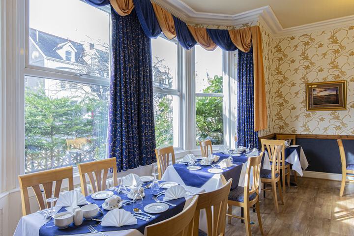 Dining Photos