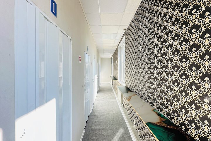 Room 11 of 20