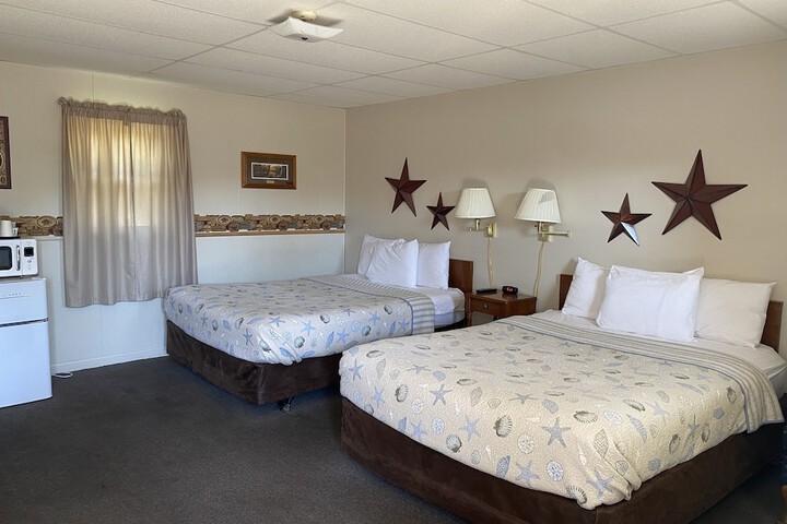 Basic Double Room (1 of 3)
