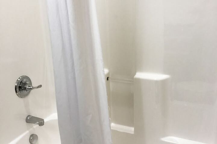 Room 14 of 24