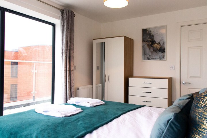 Room 3 of 20