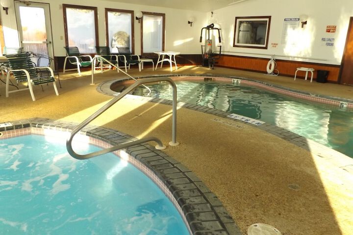 Pool 15 of 39