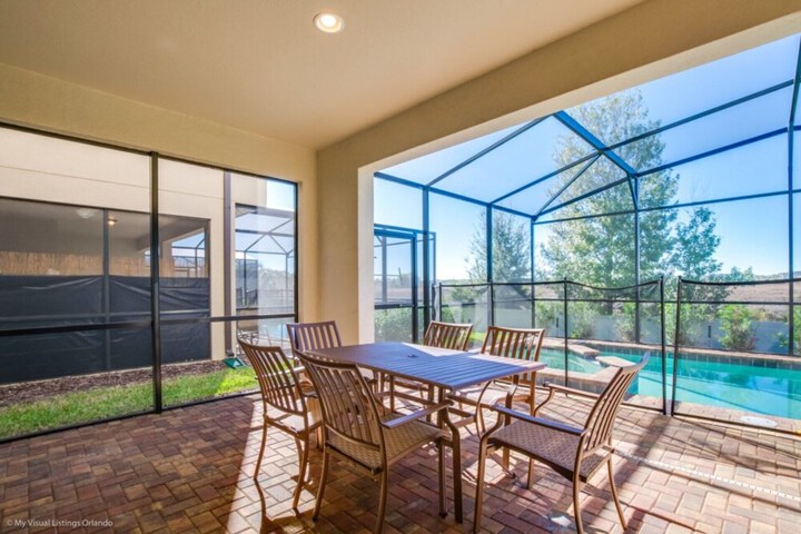 Terrace/Patio 33 of 64