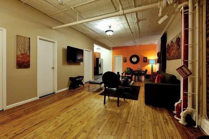 Room 221 of 324