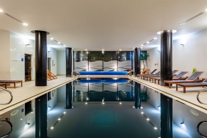 Pool 49 of 108