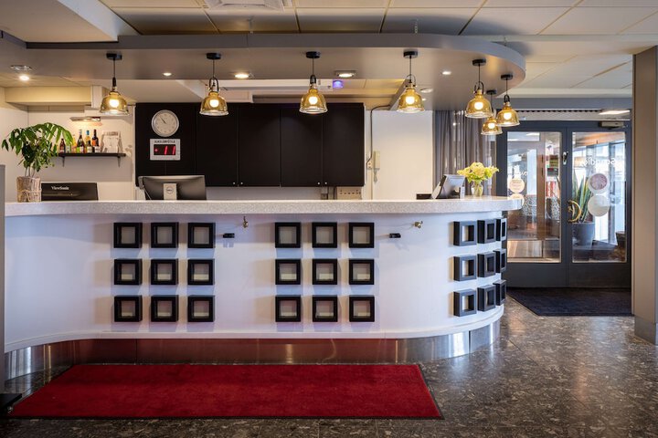 Lobby Entry