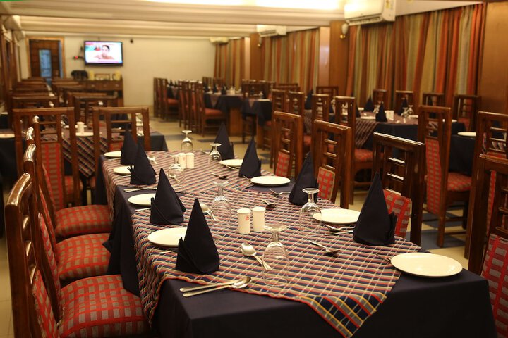 Dining 25 of 43