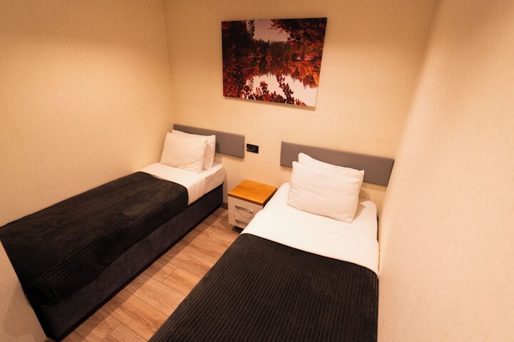 Room 47 of 149